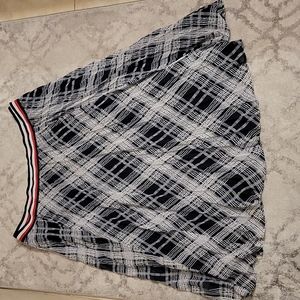 3X Tommy Hilfiger pleated skirt